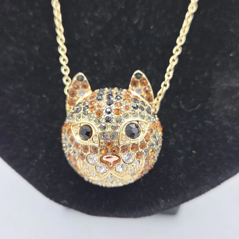 Cat Pendant Necklace - Picture 3 of 5